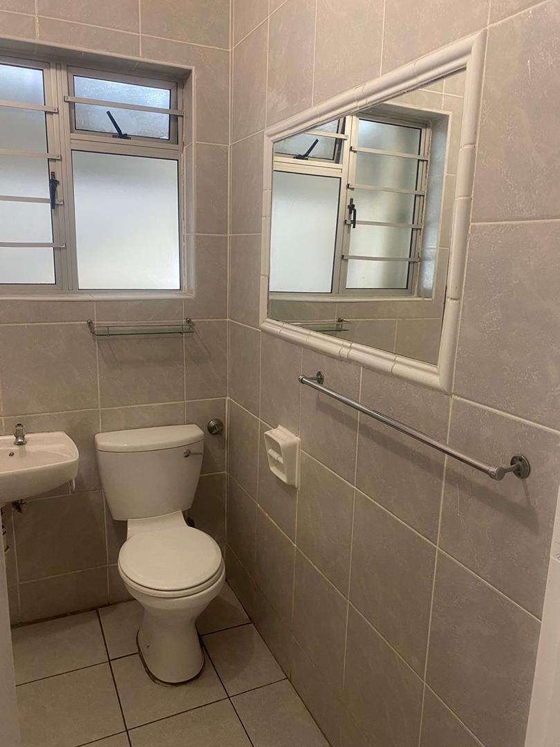To Let 2 Bedroom Property for Rent in Humewood Eastern Cape